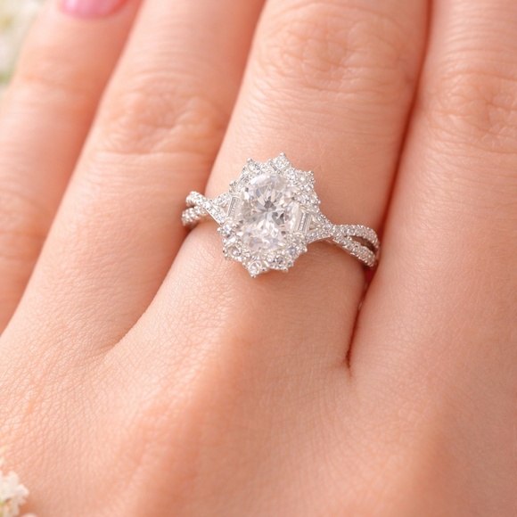 Sterling Silver Oval Moissanite Engagement Ring 1CT Halo Twist Design size 5 - Picture 2 of 3